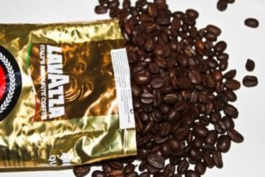Кофе в зернах Lavazza 